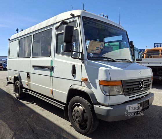 Kleinbus MERCEDES-BENZ 814 D Vario 10 Sitzer Mannschaftswagen Polizei