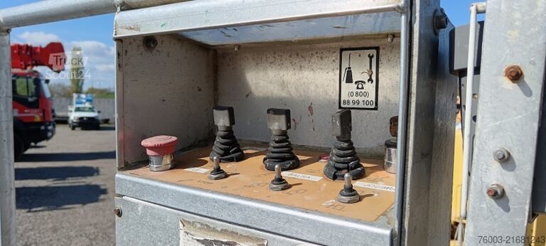 Dubă cu caroserie tip cutie Nissan Cabstar Multitel 160 ALU DS - 16m