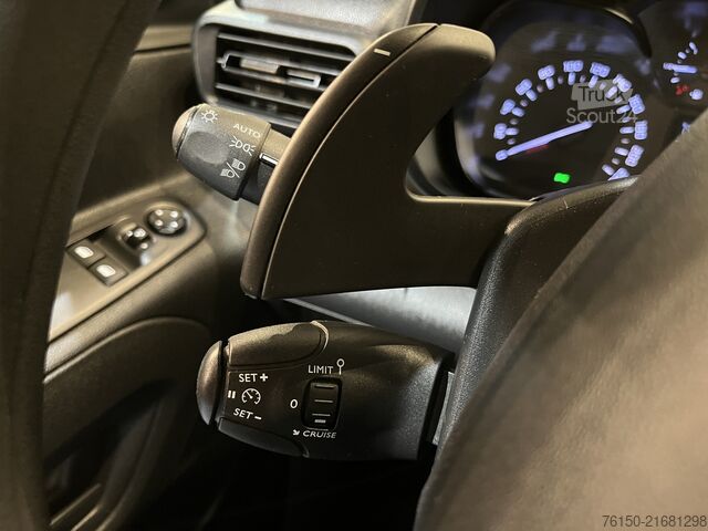 High-roof van Toyota PROACE CITY 1.2 L1 130 PK Benzine Automaat / Ai...