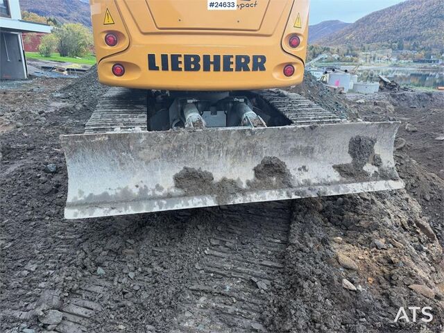 Vikšrinis ekskavatorius Liebherr R920 LC reduced-tail-swing excavator with GPS, 2 b
