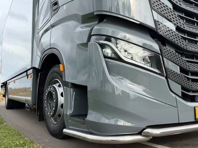 Kufor Iveco S-WAY