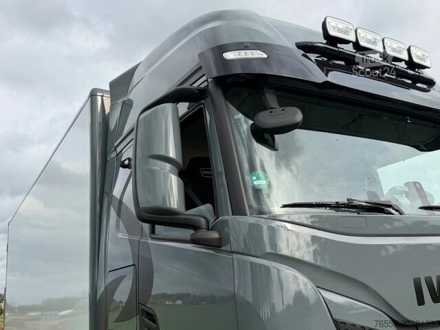Kufor Iveco S-WAY
