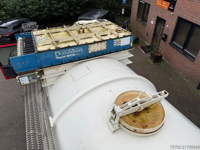 Saugfahrzeug Scania P380 10X8 Kolkenzuiger