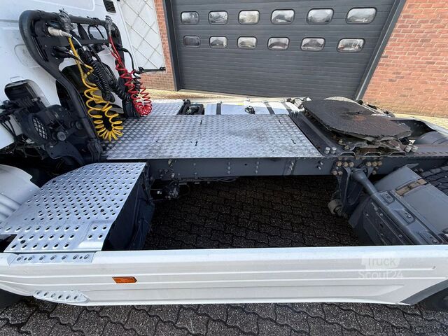Standard-SZM Scania P360 4X2 Slaapcabine 628.367KM Spoilers NL Truc...
