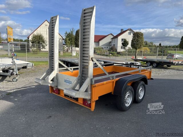 Přepravníky strojů a bagrové přívěsy HEINEMANN Baggeranhänger Maschinentransporter