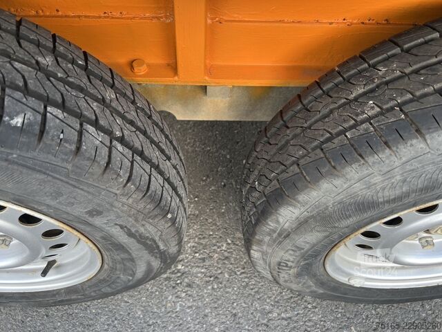 Přepravníky strojů a bagrové přívěsy HEINEMANN Baggeranhänger Maschinentransporter