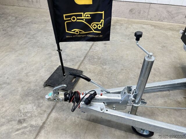 κλειστό ρυμουλκούμενο Blyss FS27400HTL Kofferanhänger
