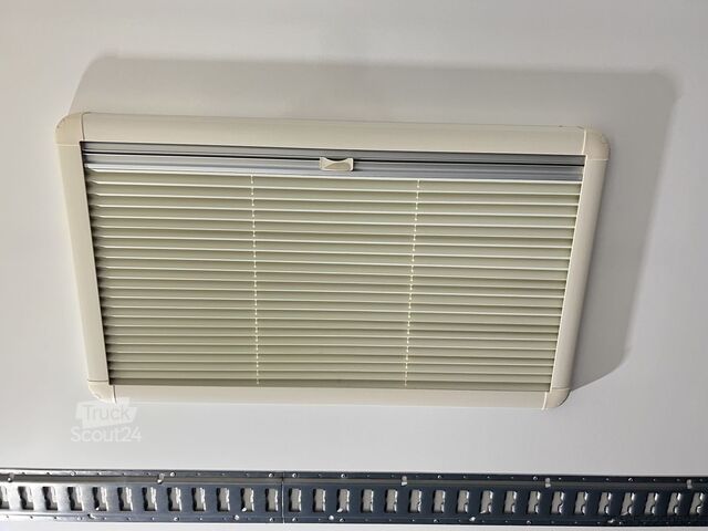 κλειστό ρυμουλκούμενο Blyss FS27400HTL Kofferanhänger