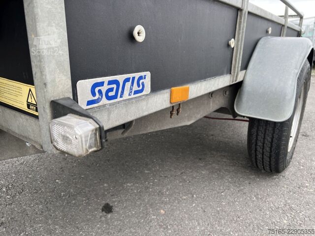 Bakaanhanger Saris Woody Flachplane Kastenanhänger