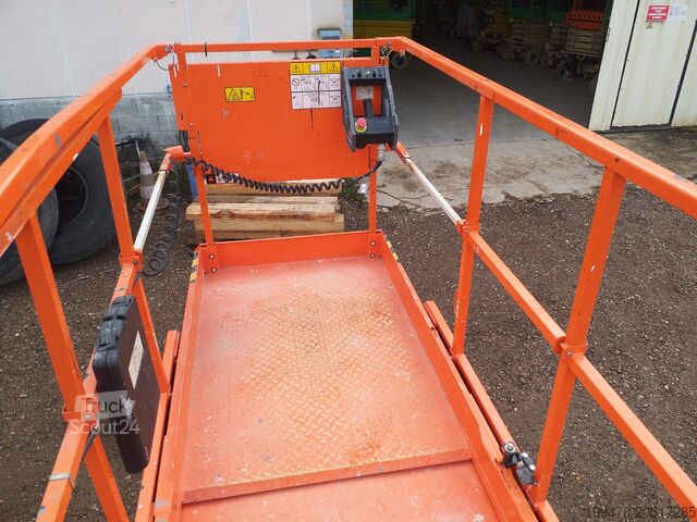 Table élévatrice à ciseaux JLG 3246ES (9,68m)