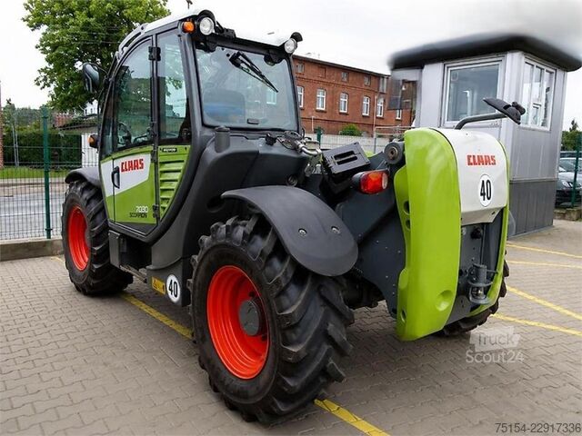 Radbagger CLAAS Scorpion 7030