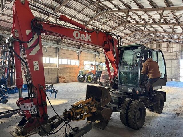 Excavator pe roți O&K MH City