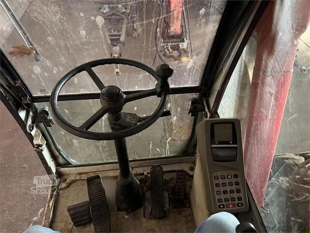 Excavator pe roți O&K MH City