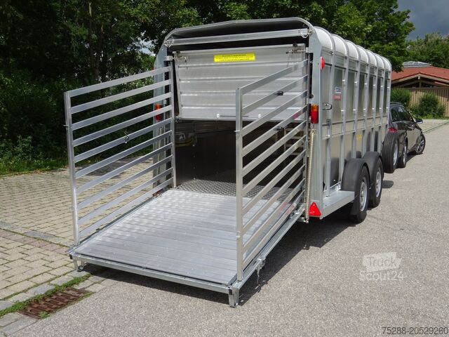 Livestock trailer Ifor Williams TA510G14 Easy-Load, Frontklappe