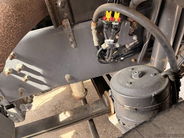 Chassis com cabina Volvo FH 420 6X2 *EX-ADR FUEL TANKER* - *137.000km!* ...