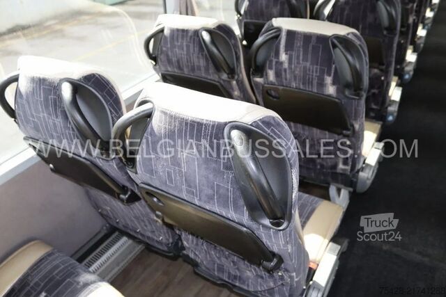 Autobus granturismo Van Hool EX17 H / 17RHD / 517HD/ R08