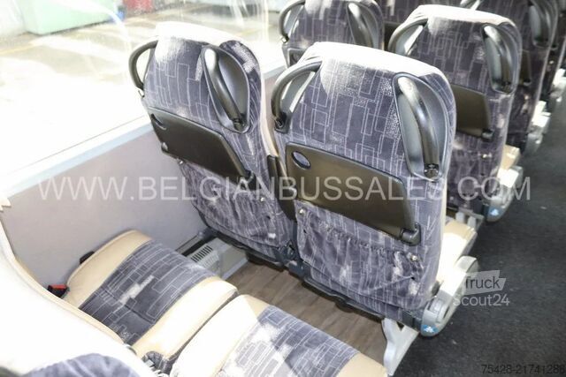 Autobus granturismo Van Hool EX17 H / 17RHD / 517HD/ R08