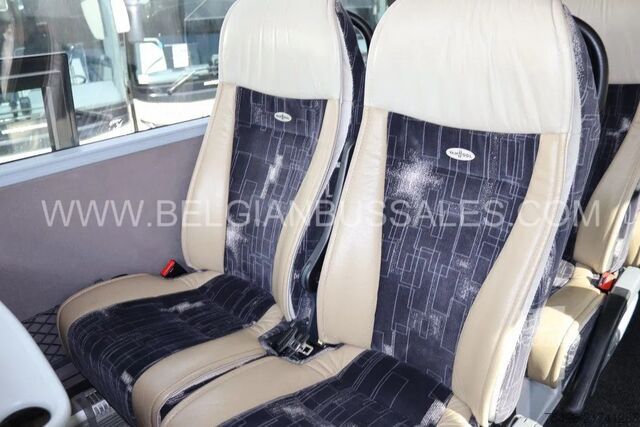 Autobus granturismo Van Hool EX17 H / 17RHD / 517HD/ R08