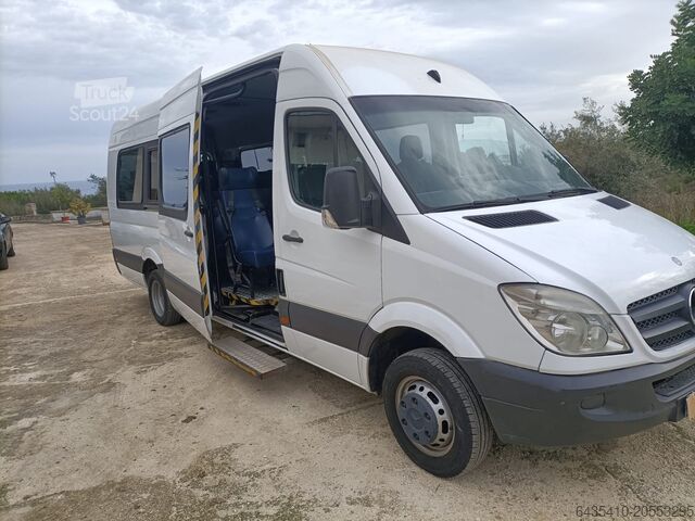 Microbuz Mercedes-Benz Sprinter