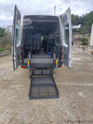 Microbuz Mercedes-Benz Sprinter