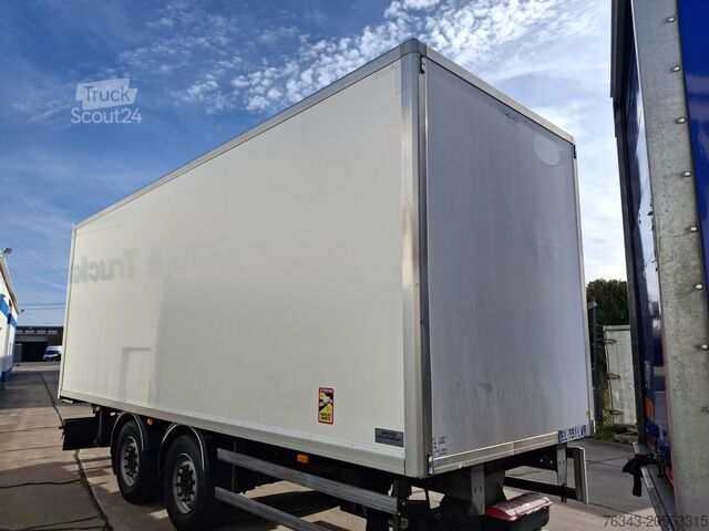 Rimorchio furgonato GROSSE EQUIPEMENT REMORQUE FOURGON 2 ESSIEUX