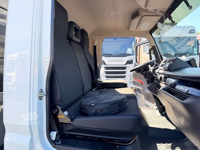 Furgão pick-up FUSO eCanter 4C15e/3-Sitzer/Scattolini-Pritsche/2TKM/