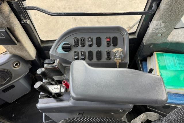 Altro KOMATSU WA480-6