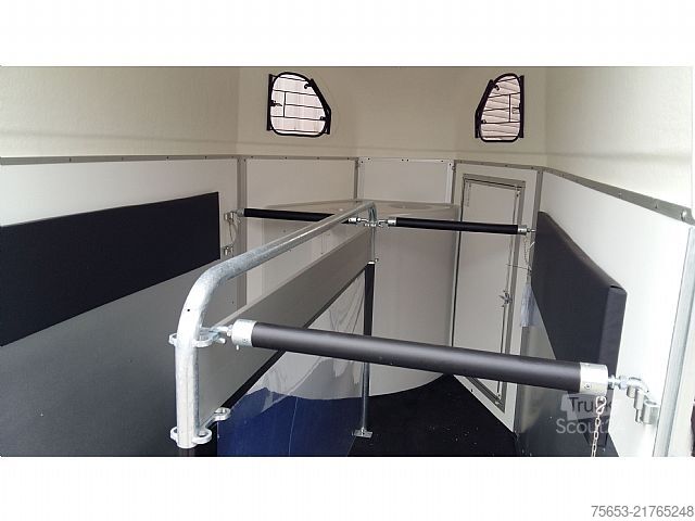 Para ganado Other Cheval Liberte Gold First Sattelkammer Aluboden 100km/H Fahrwerk verfügbar