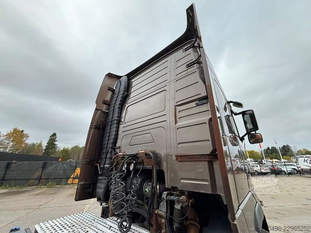 Standardní traktor Volvo FH 500 6x2 GLOBE XL / HYDRAULICS
