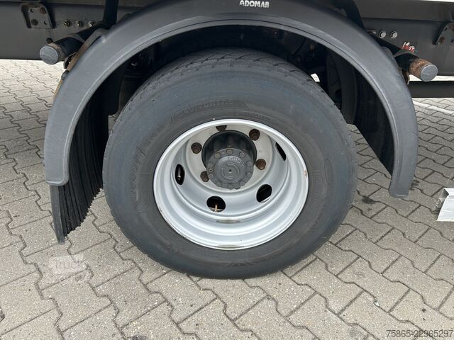 Koffer Volvo FL 210 Euro 6 D / 12 Ton / 293 dkm / Box / Laad...