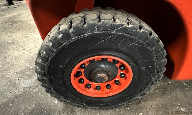 Chariot élévateur frontal LINDE H 80 T-02