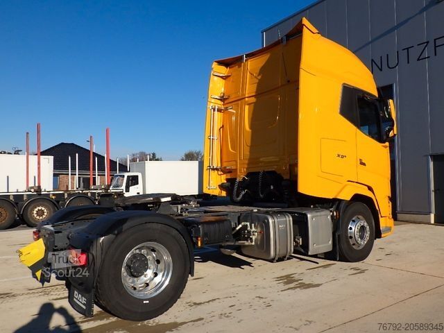 Standarta vilcējs DAF XG+ 530 Skylight/Intarder/Hydr./PTO/Alcoa/257tkm