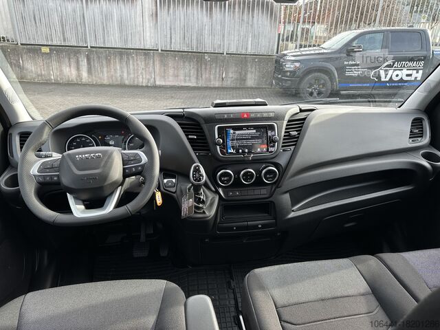 Μεταφορέας με καμπίνα πληρώματος IVECO Daily 35S18 L5H3 Hi-Matic/Doka /Mixto