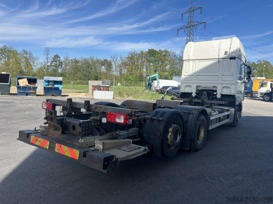 Kamion z zamenljivo nadgradnjo DAF XF 480 FAR BDF EURO 6 LIFTACHSE, RETARDER