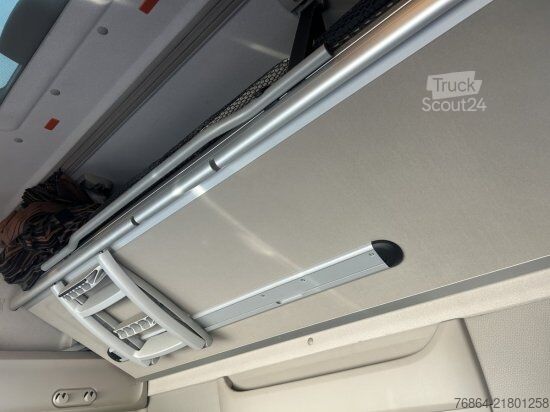 Kamion z zamenljivo nadgradnjo DAF XF 480 FAR BDF EURO 6 LIFTACHSE, RETARDER