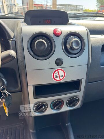 Fourgon tôlé Citroën Berlingo **EURO4-BELGIAN ORIGINE**