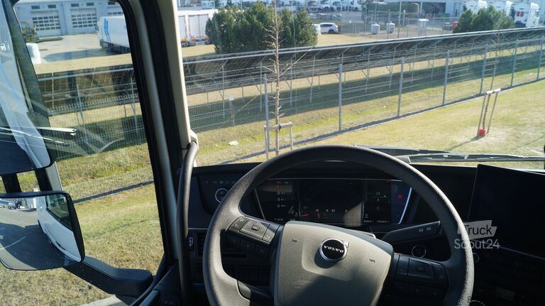 Standarta vilcējs Volvo FH460 Aero I-Save,