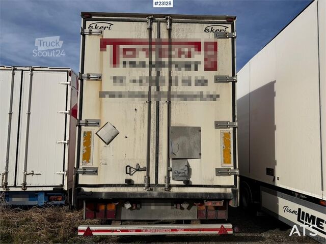 Bavul Ekeri box semi-trailer.