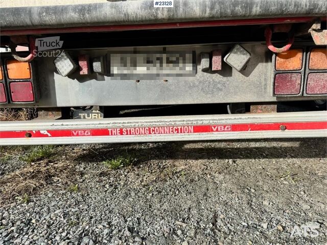 Bavul Ekeri box semi-trailer.
