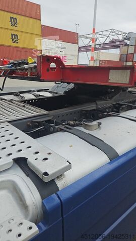 Τυπική μονάδα τρακτέρ Volvo FH 460