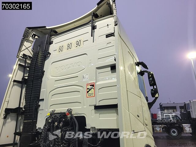 Стандарт-СЗМ Volvo FH 460 4X2 VEB+ 2xTanks TC I-ParkCool