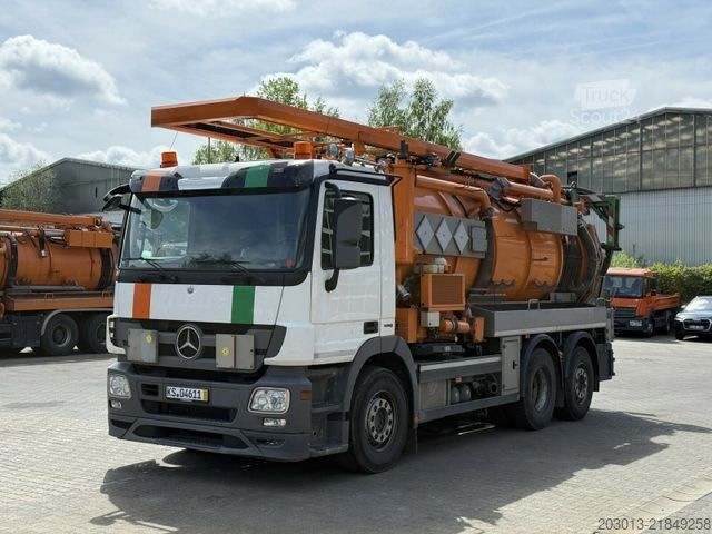 Vakumlu tank kamyonu MERCEDES-BENZ 2643 6x2 Kanalreiniger Kombi MÜLLER