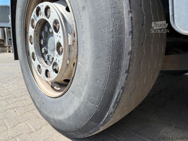 Vakumlu tank kamyonu MERCEDES-BENZ 2643 6x2 Kanalreiniger Kombi MÜLLER