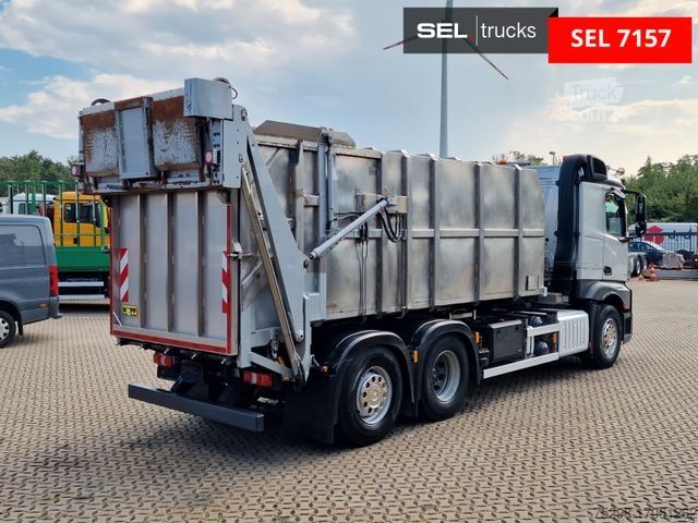 Tippbil MERCEDES-BENZ Actros 2545 /für Tierkadaver / mit Waage