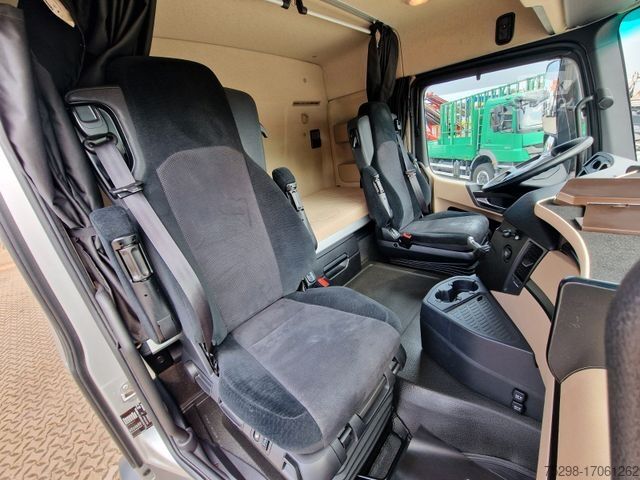 Tippbil MERCEDES-BENZ Actros 2545 /für Tierkadaver / mit Waage