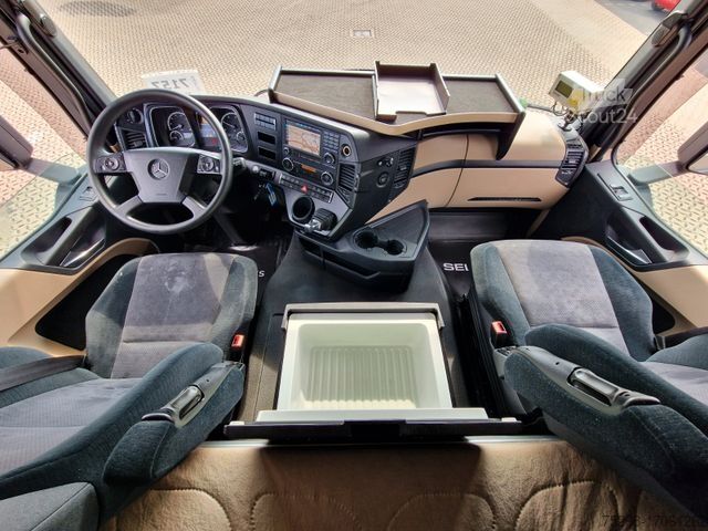 Tippbil MERCEDES-BENZ Actros 2545 /für Tierkadaver / mit Waage