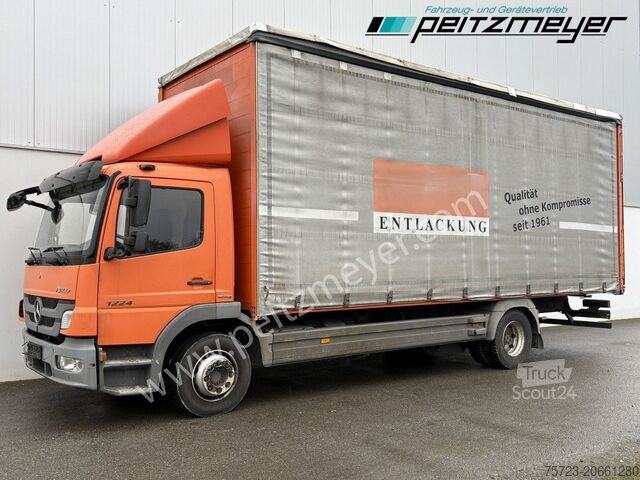 Camião plataforma com lona Mercedes-Benz Atego 1224 L