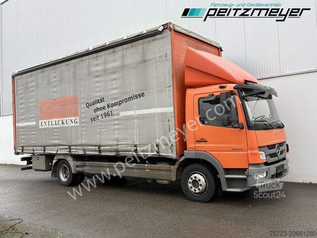 Camião plataforma com lona Mercedes-Benz Atego 1224 L