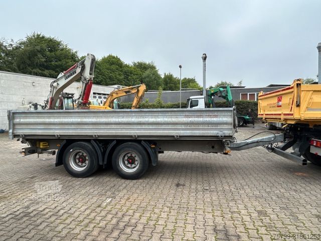 Üç yöne devirmeli römork MÖSLEIN ALU 3Skipper Tandem Tieflader mit 2 Rampen