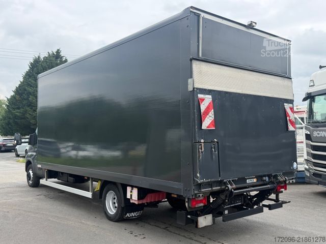 Dubă cu caroserie tip cutie IVECO Daily 72c18 HiMatic, Koffer, Palfinger, Tüv neu!